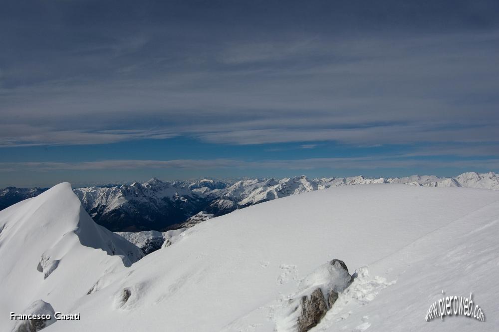 003 Sulle creste sguardo verso S-O.jpg